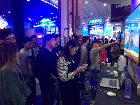 WePlay展上《暴走兔子》展台盛况