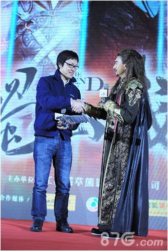 互相跨界投资,启动全新商业模式