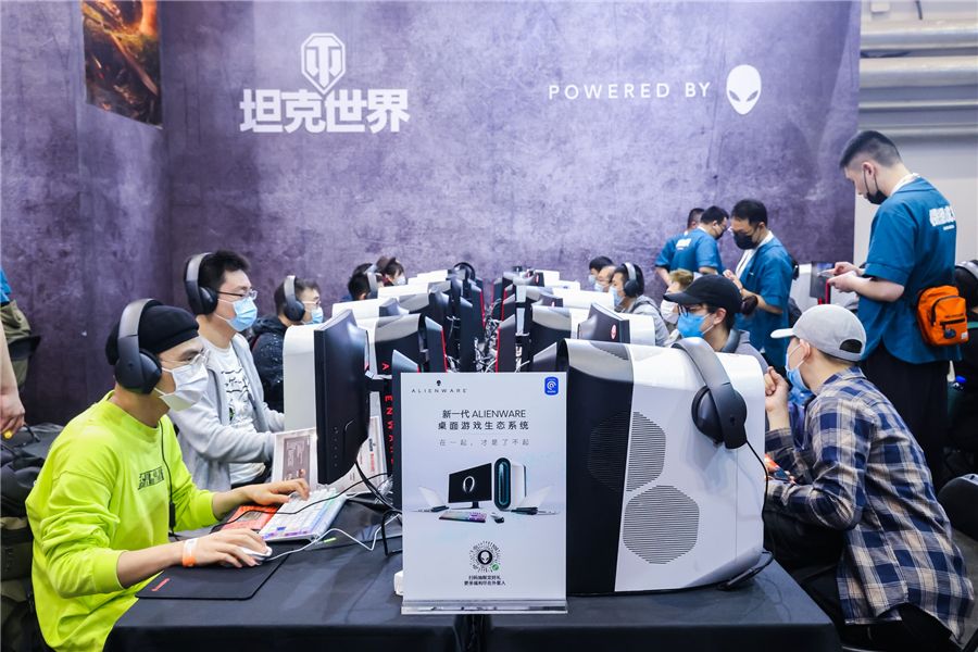 主播齐聚中门对狙《坦克世界》核聚变首日高能不断 主播齐聚中门对狙《坦克世界》核聚变首日高能不断
