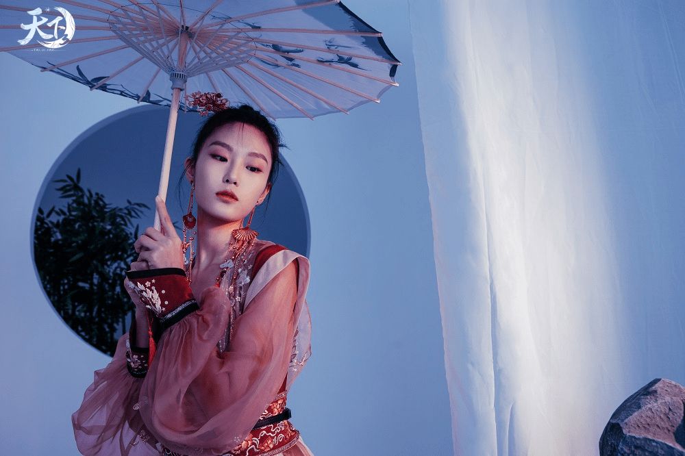 一素“香云”入梦来,《天下3》携手金憓教授推出香云纱非遗主题时装! 一素“香云”入梦来,《天下3》携手金憓教授推出香云纱非遗主题时装!