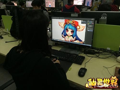 可爱的妹子在用心绘画-仙灵世界