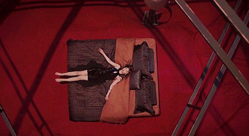 周姐、呆妹儿化身《余烬风暴》美学种草官 !绝美TVC今日上线 周姐、呆妹儿化身《余烬风暴》美学种草官 !绝美TVC今日上线