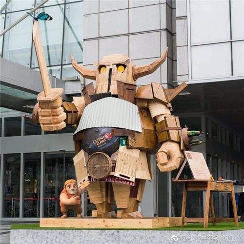 建筑工人和他的杰作