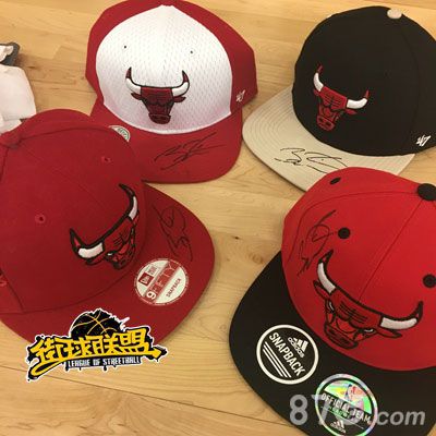 街球联盟:闪电侠亲笔签名篮球帽
