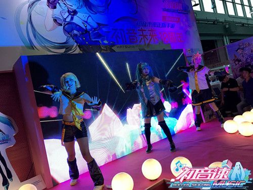 现场的宅舞表演