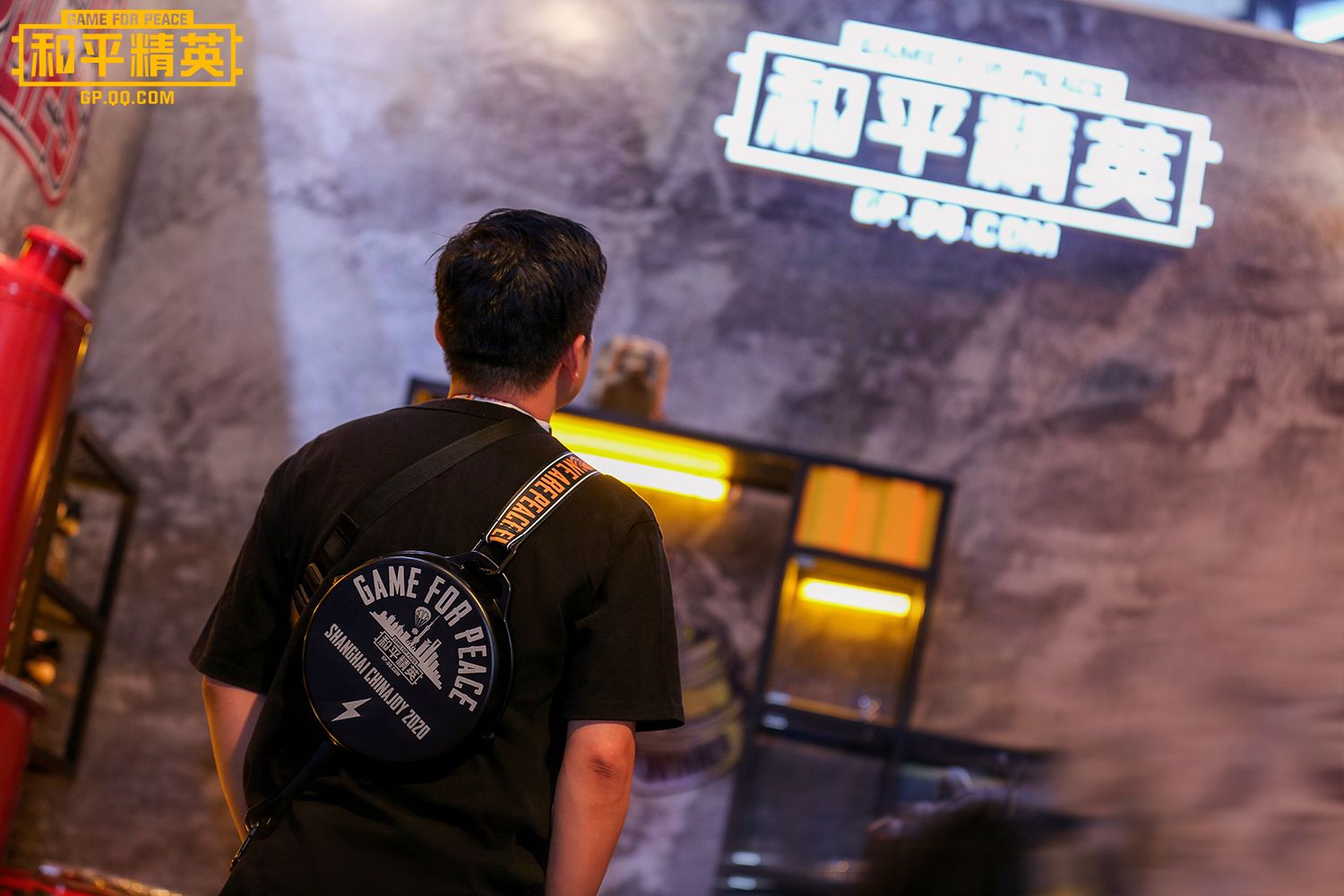 《和平精英》IP亮相CHINAJOY !“超会玩”的和平如何花式玩空投? 《和平精英》IP亮相CHINAJOY !“超会玩”的和平如何花式玩空投?