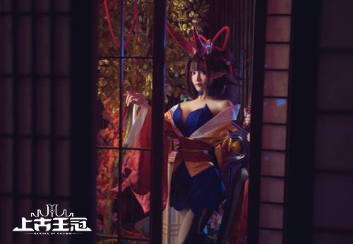 细腻触感真人演绎 简言、千夜未来cos《上古王冠》龙姬等人气英雄 细腻触感真人演绎 简言、千夜未来cos《上古王冠》龙姬等人气英雄