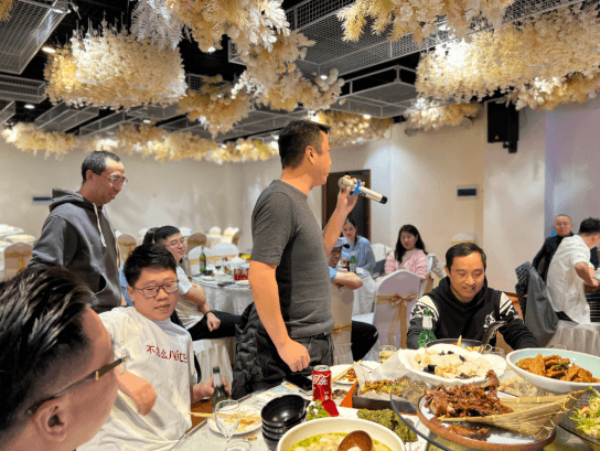 大话西游2一个小时的萝卜蹲?这帮大话玩家真会玩! 大话西游2一个小时的萝卜蹲?这帮大话玩家真会玩!