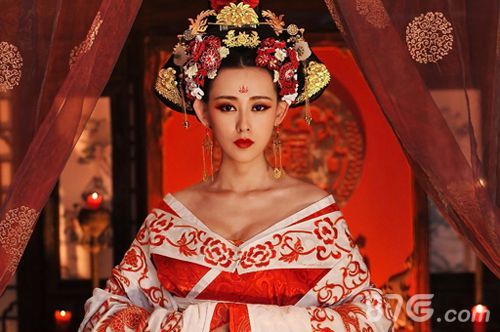 “乌鸦”cos的爷们版武媚娘,网友大惊颜值爆表